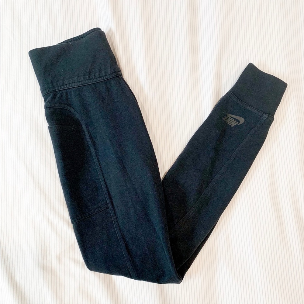 Black Nike Leggings